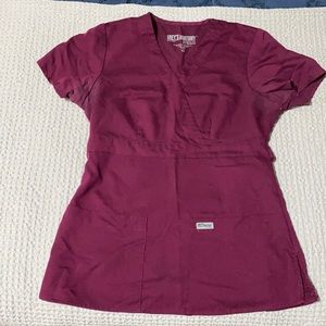 Greys anatomy maroon/pink scrub top
